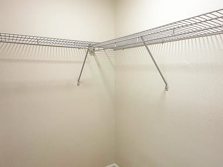 213 McKay Dr #J — Photo 11