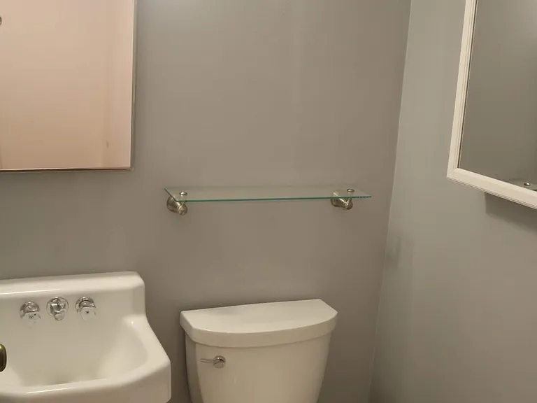 323 N Eton St — Photo 12