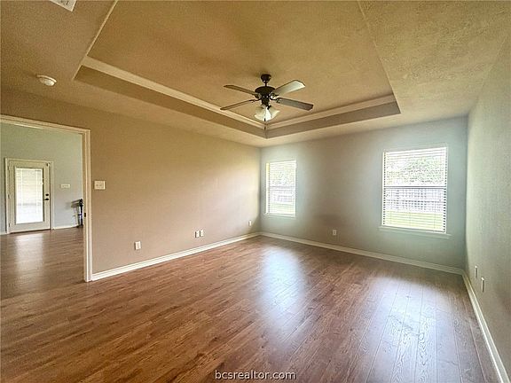 4th image of 4206 Carnes Ct S