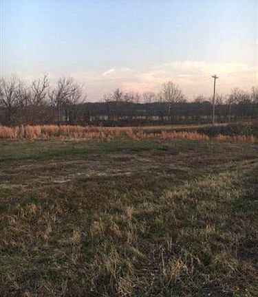 3rd image of 714 Ky Highway 2750