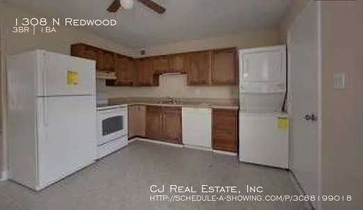 Building Photo - 1308 N Redwood Dr