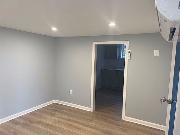 5th image of 3106 Collard St #1