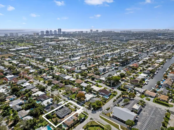 1305 SE 2nd Street, Pompano Beach, FL 33060