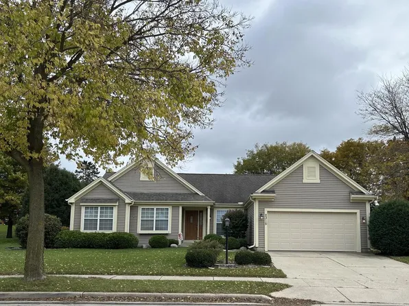 2315 Fox River PARKWAY, Waukesha, WI 53189
