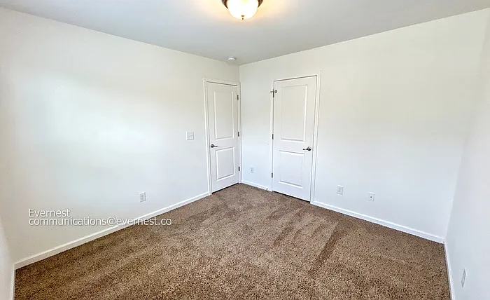1054 Countess Ln — Photo 15