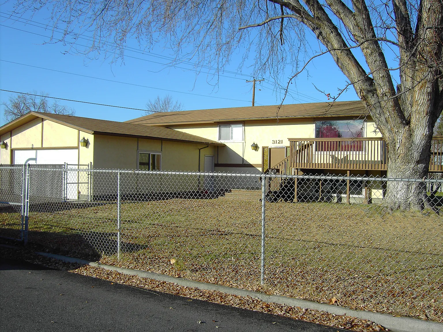 3121 Wilcox Dr photo 1