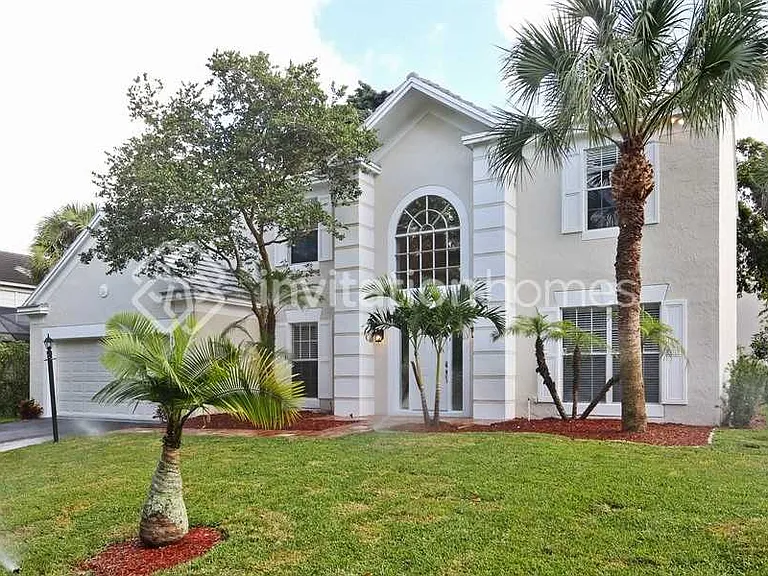 3855 Sanctuary Dr — Photo 1