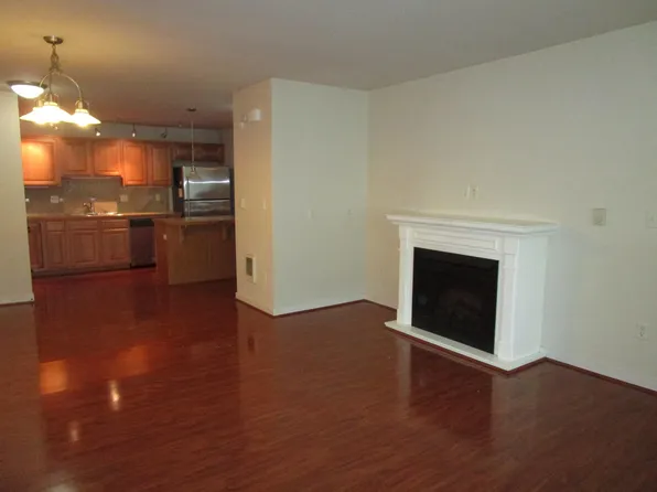 13421 97th Ave E Unit 107, Puyallup, WA 98373