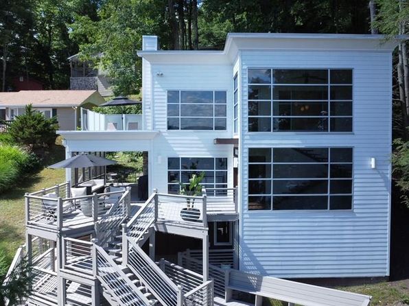 249 Circle Hill Rd, Ghent, WV 25843