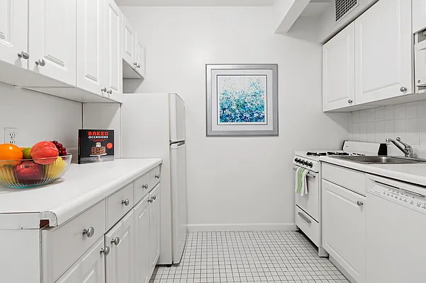 Rented by Compass | media 11