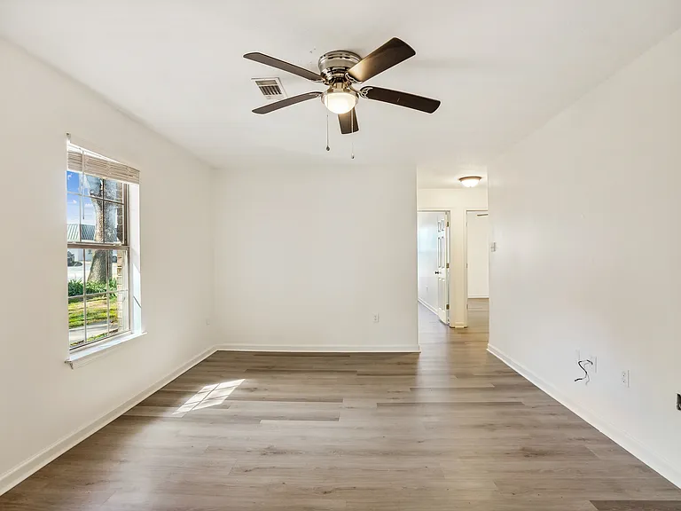 509 Polk St #A — Photo 7