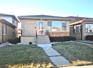 8222 S Mozart St, Chicago, IL