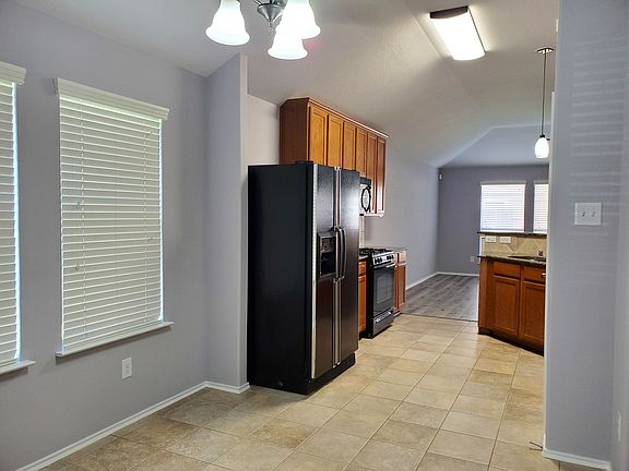 5th image of 11922 Golden Lodge Ln