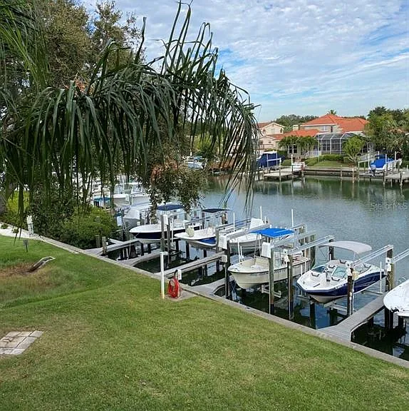 1125 Pinellas Bayway S #201 — Photo 5