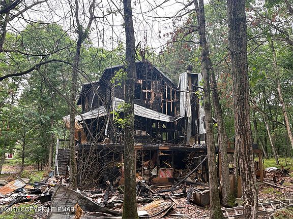 2nd image of 314 Juniper Ct