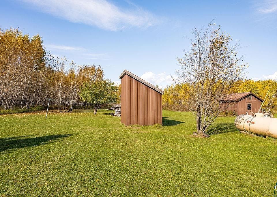 22nd image of 2088 County Rd 142