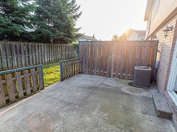3rd image of 7591 Scholfield Rd #2513