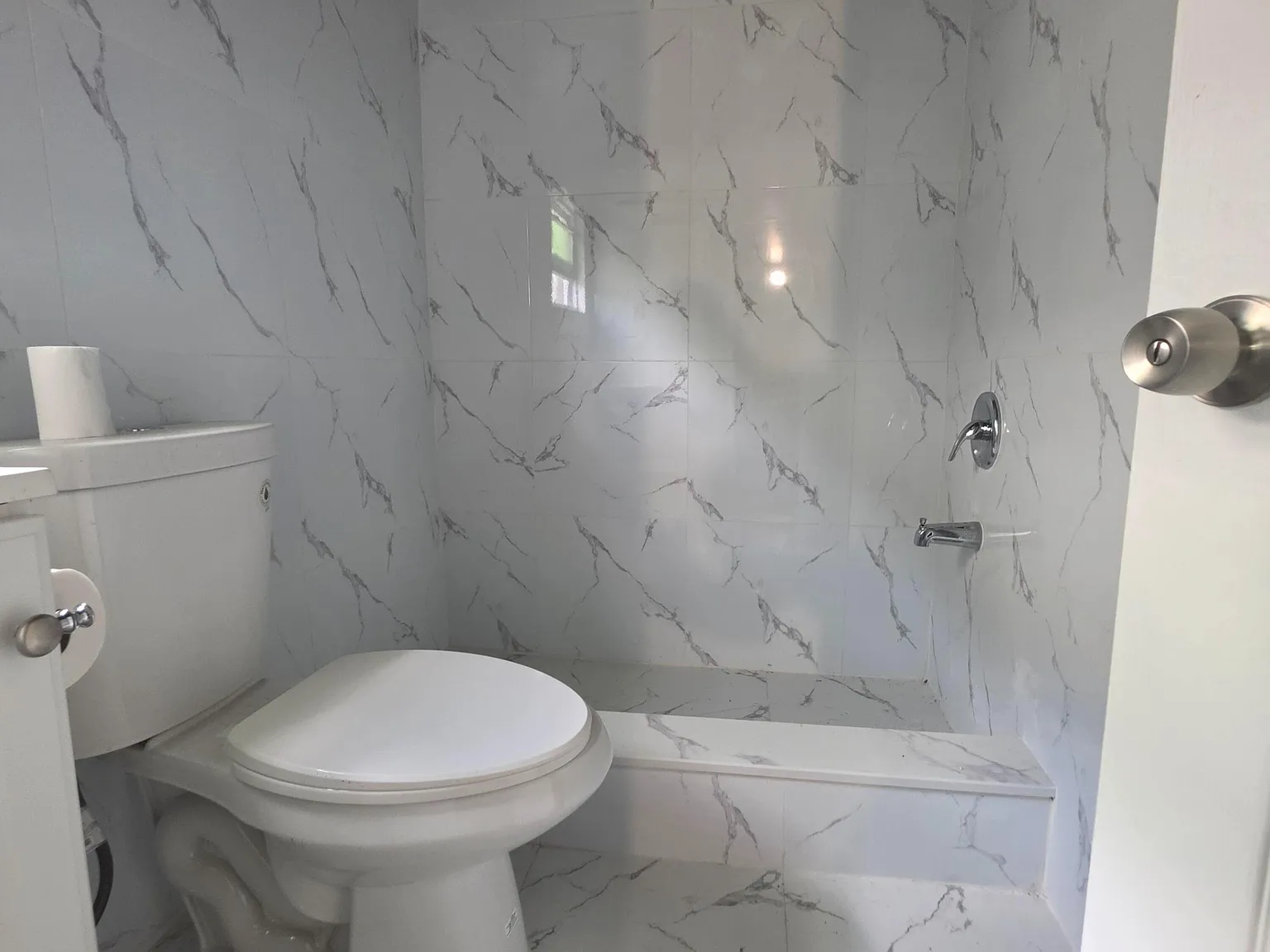 3 bed, 2.0 bath, 800 sqft, $1,200 — Photo 4