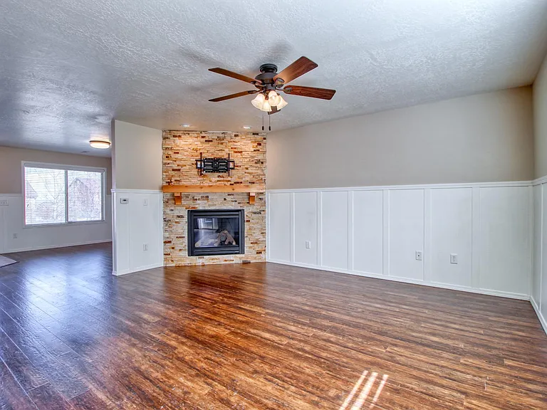 211 W Cooper Ave — Photo 6