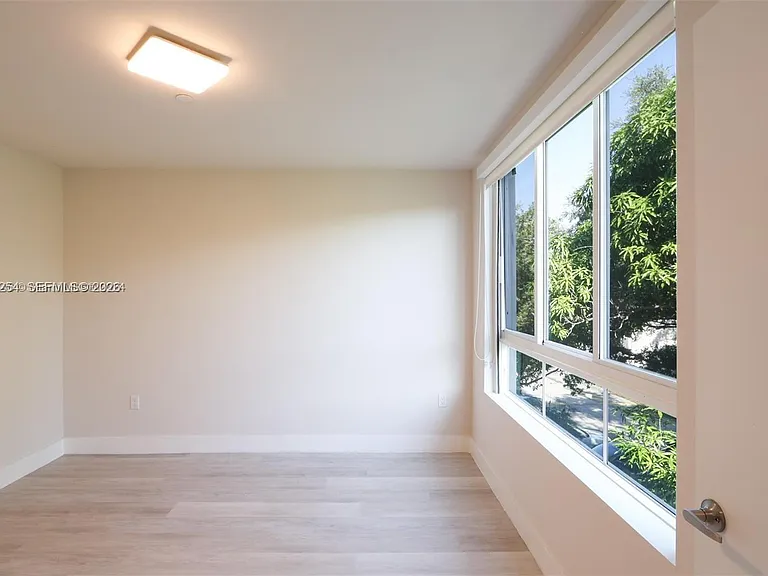 2555 NE 193rd St #2206 — Photo 15
