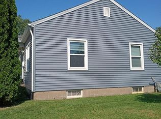 1406 W 36th St, Davenport, IA