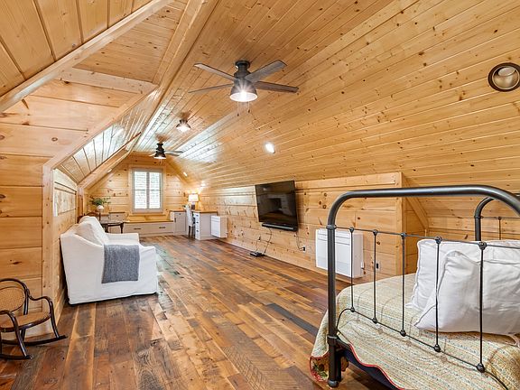 62nd image of 6011 Garrison Springs Rd