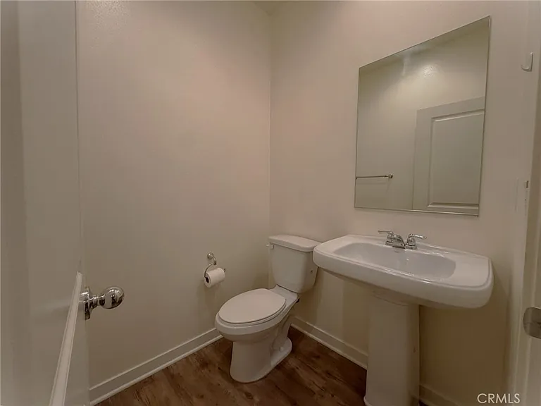 2710 Valor Ln — Photo 12
