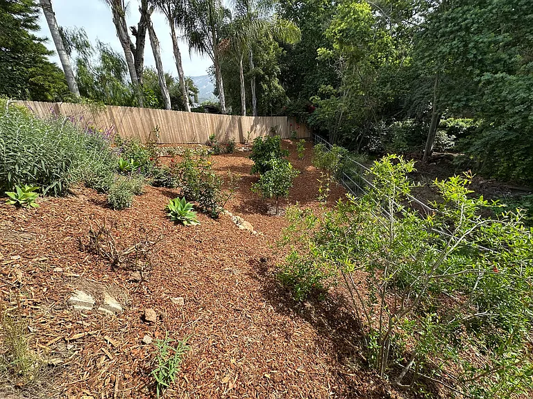 496 N La Cumbre Rd — Photo 25