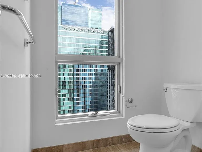 300 S Biscayne Blvd #T-3702 — Photo 16