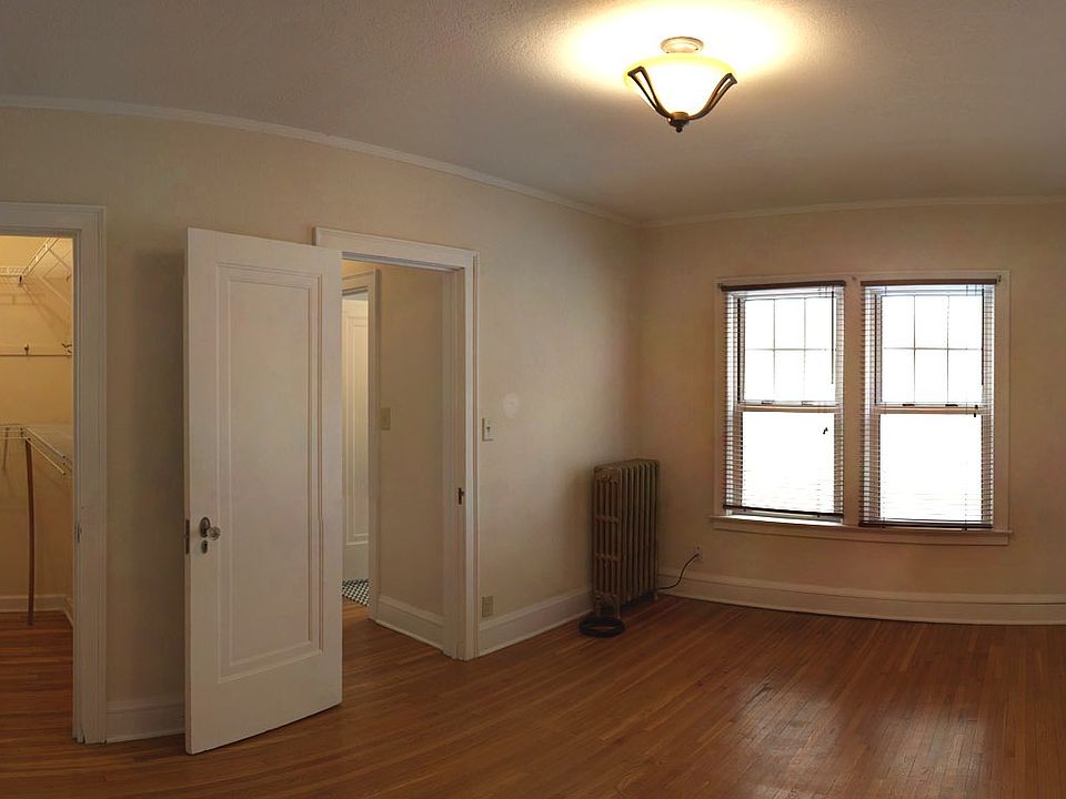 11x14' Bedroom