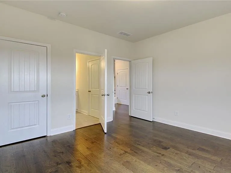 5191 Woodline View Cir — Photo 10