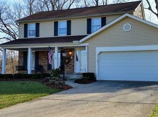 451 Stonehearst Ln, Cincinnati, OH 45231
