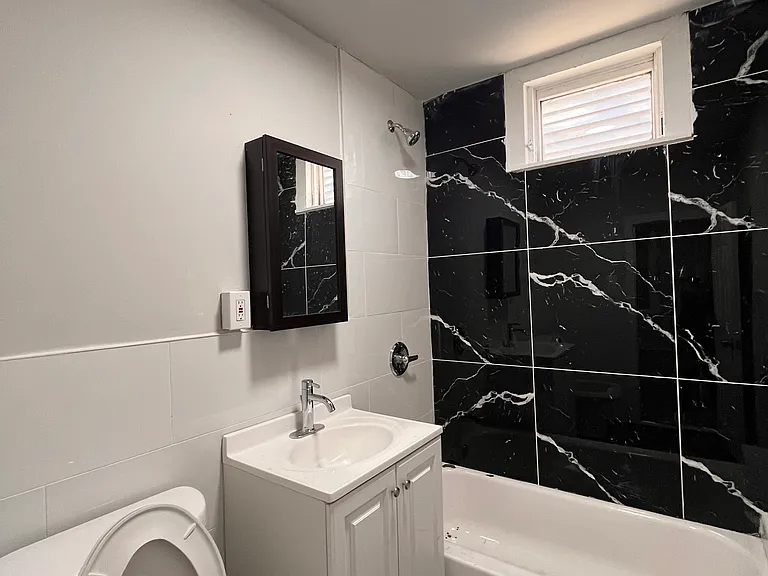 113 Armstrong Ave #3 — Photo 10