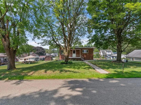 206 Euclid Ave, Minerva, OH 44657