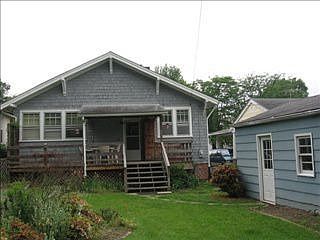 1st image of 208 Robertson Ave