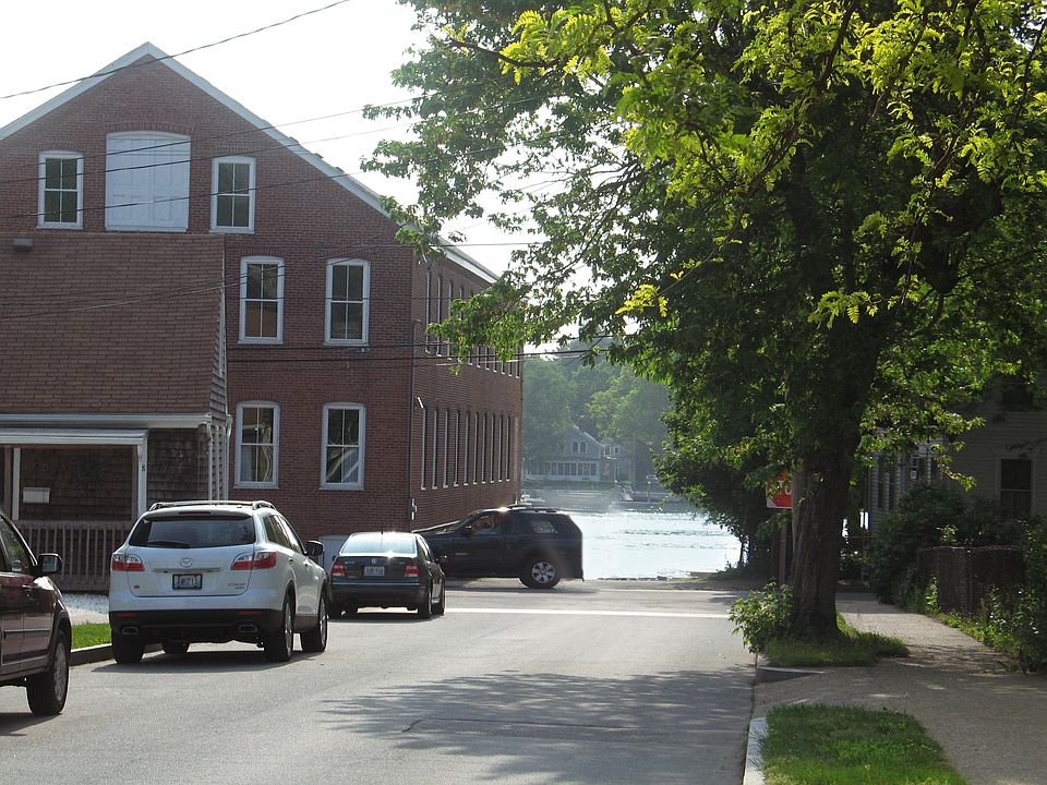 nice view of Warren River from front yard