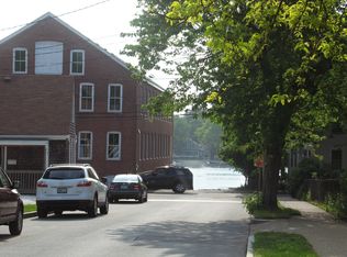 47 Washington St, Warren, RI 02885