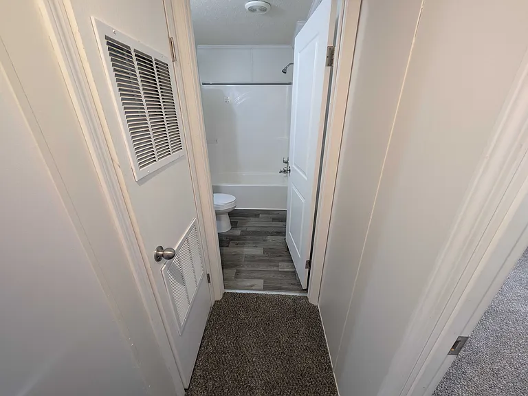 38000 Le Chateau Blvd #402 — Photo 22