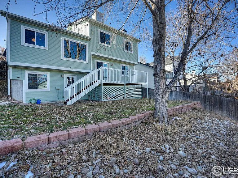 2208 Dogwood Cir — Photo 16