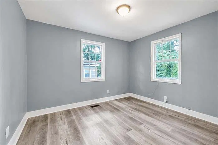 3 bed, 784 sqft, $2,000 — Photo 4