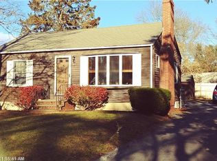 21 Providence Ave, Falmouth, ME 04105