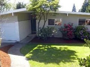 19005 4th Ave SW, Normandy Park, WA 98166