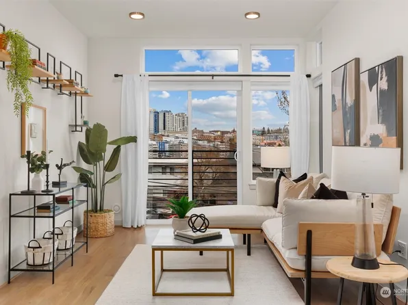 3217 Fuhrman Avenue E, Seattle, WA 98102