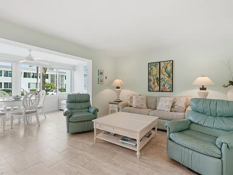 1065 Gulf Shore Blvd N #108 — Photo 7