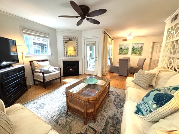 1000 Nicholwood Dr APT 101, Raleigh, NC 27605