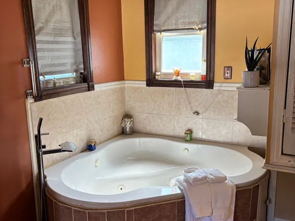 168-14 115th Avenue image 21 of 24