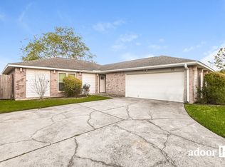 212 Greenshire Dr, League City, TX 77573
