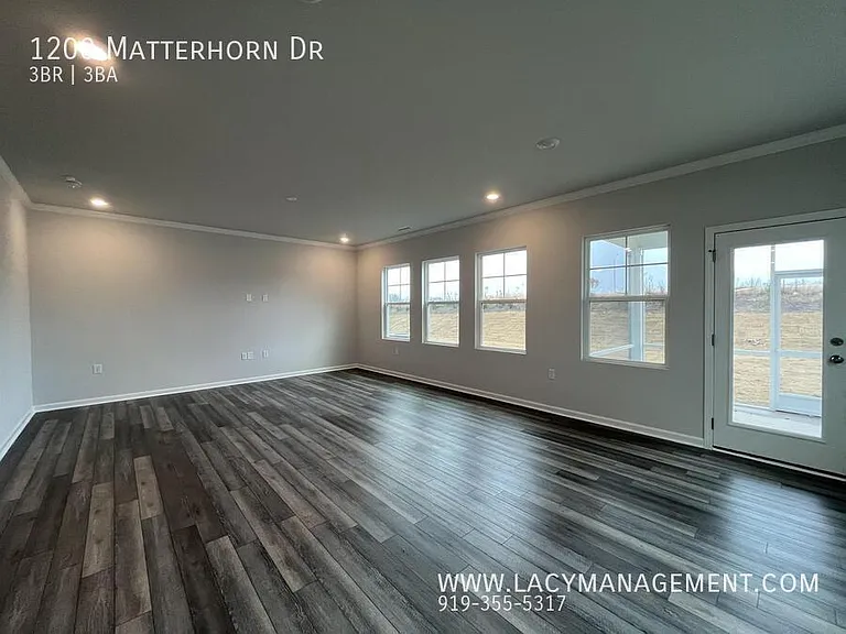 1200 Matterhorn Dr — Photo 9