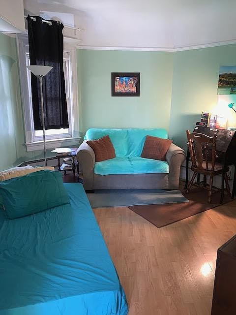 2nd image of 2 Claremont Pl Floor 1