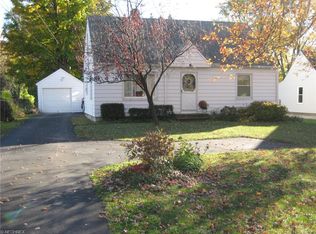 39042 Johnnycake Ridge Rd, Willoughby, OH 44094